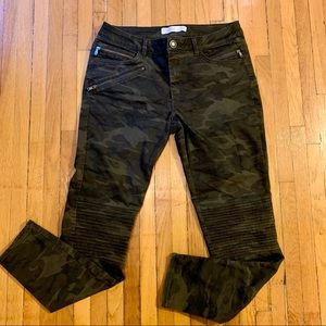 Zara camouflage pants, size 8